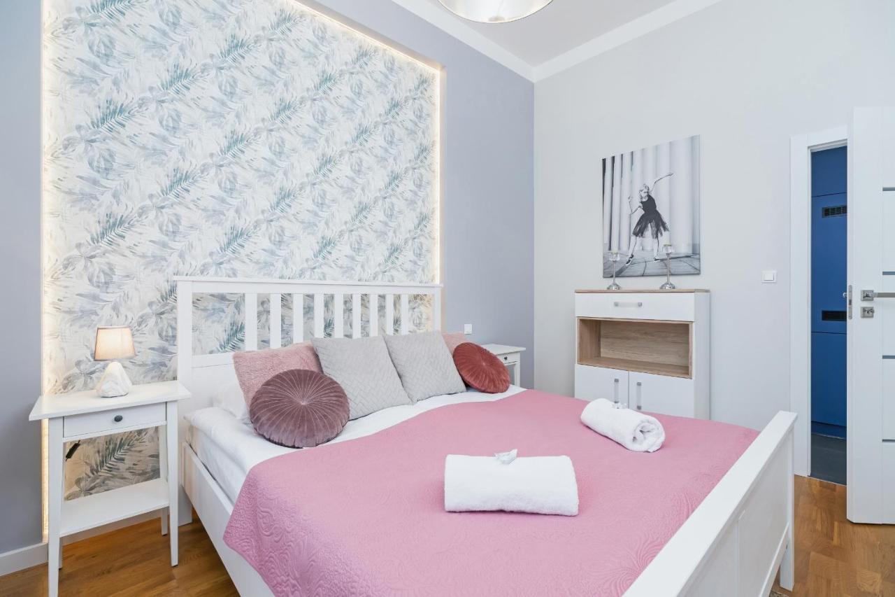 Sweet Family Apartment Chodkiewicza Rondo Grzegorzeckie By Noclegi Renters Krakov Exteriér fotografie