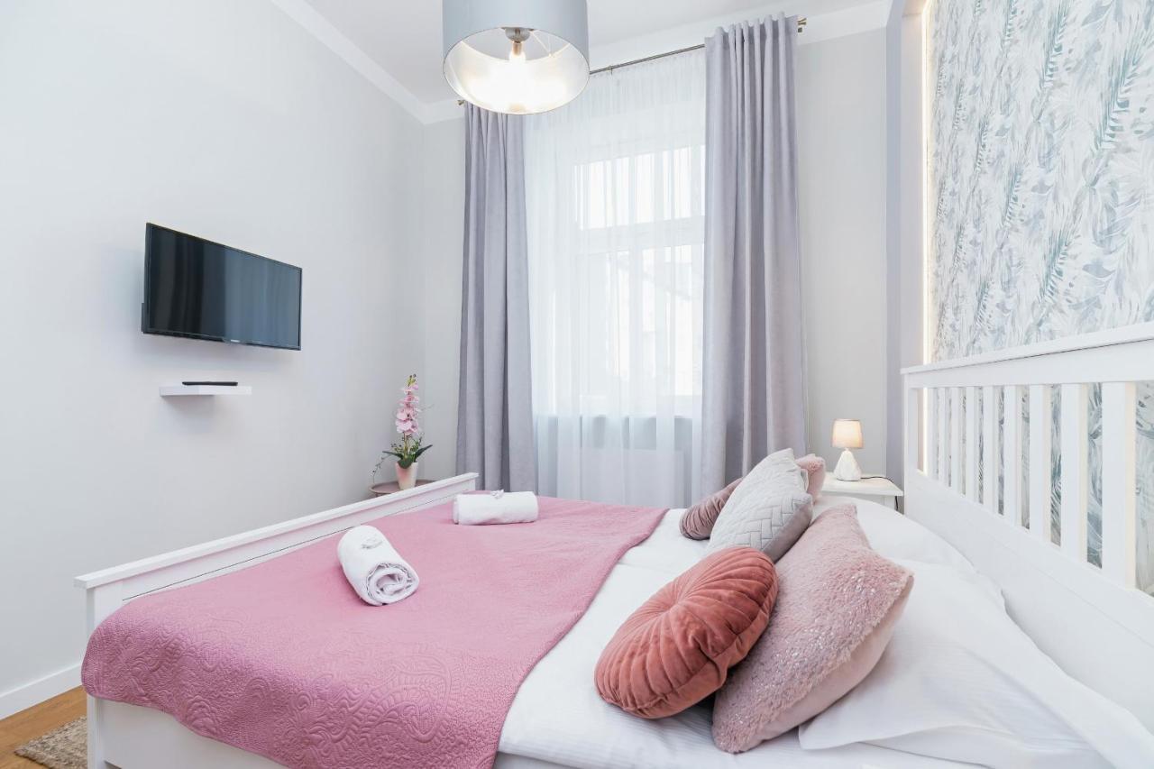 Sweet Family Apartment Chodkiewicza Rondo Grzegorzeckie By Noclegi Renters Krakov Exteriér fotografie
